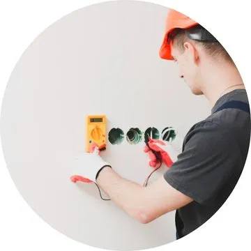 Eletricista residencial 24 horas na cidade realizando serviço urgente perto de mim